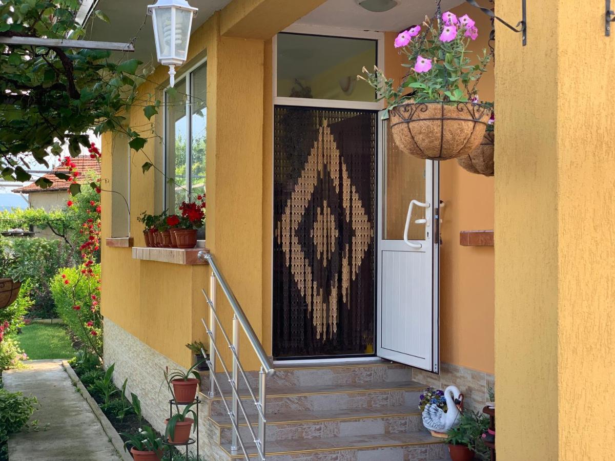 Вила В С. Габарево, Долината На Розите. Gabarevo Eksteriør bilde